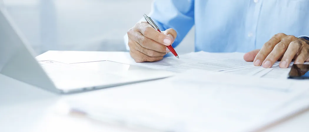 どのような許認可の取得が必要なのかを知りたい。